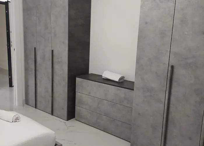 Tiburtina Flats Apartment *