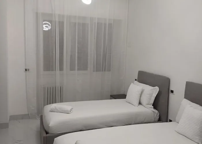 Tiburtina Flats *